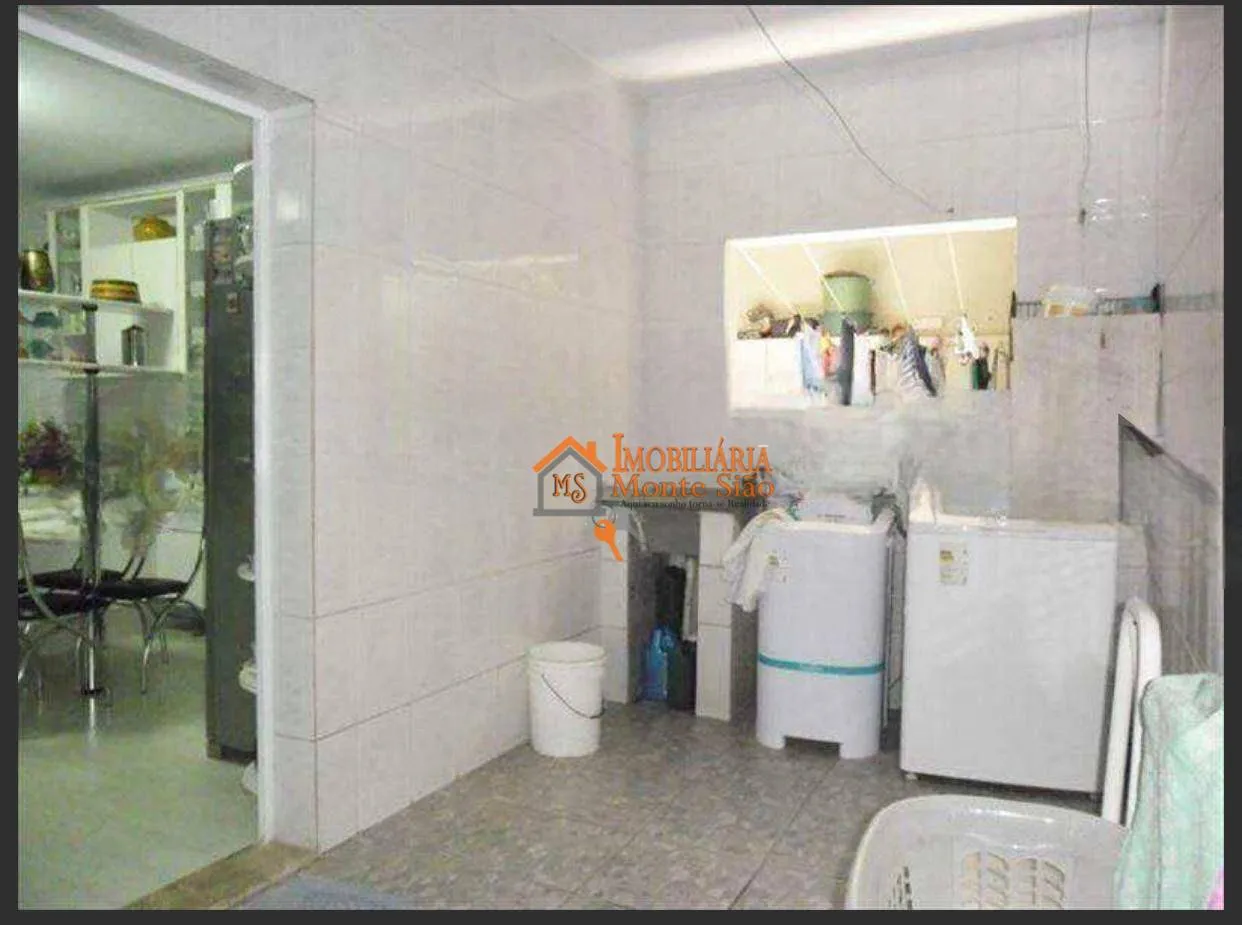 Imagem Sobrado com 3 dormitórios à venda, 250 m² por R$ 550.000,00 - Parque Uirapuru - Guarulhos/SP