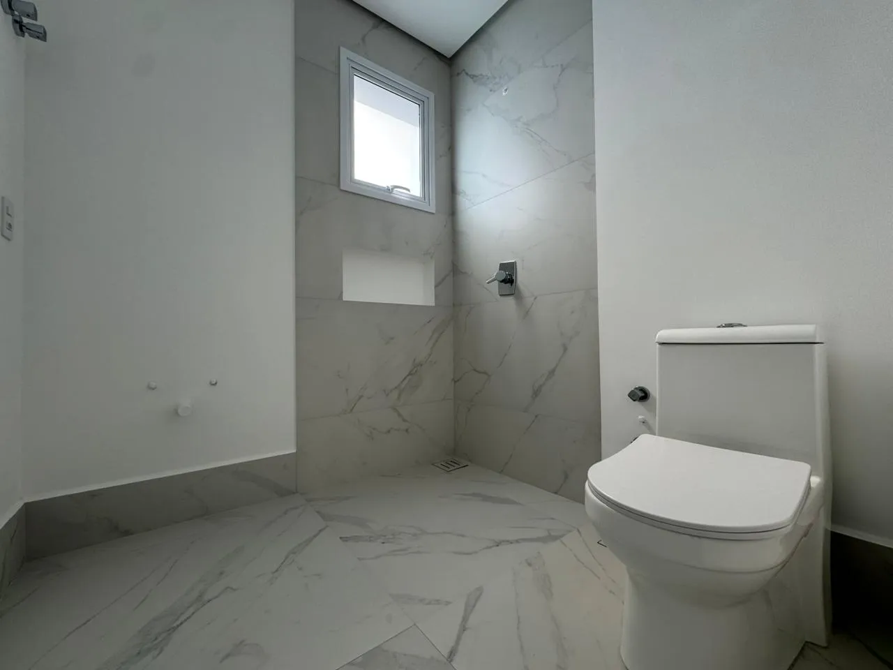 Imagem Apartamento com vista para o mar à venda com 142m2 por R$ 3.250.000,00