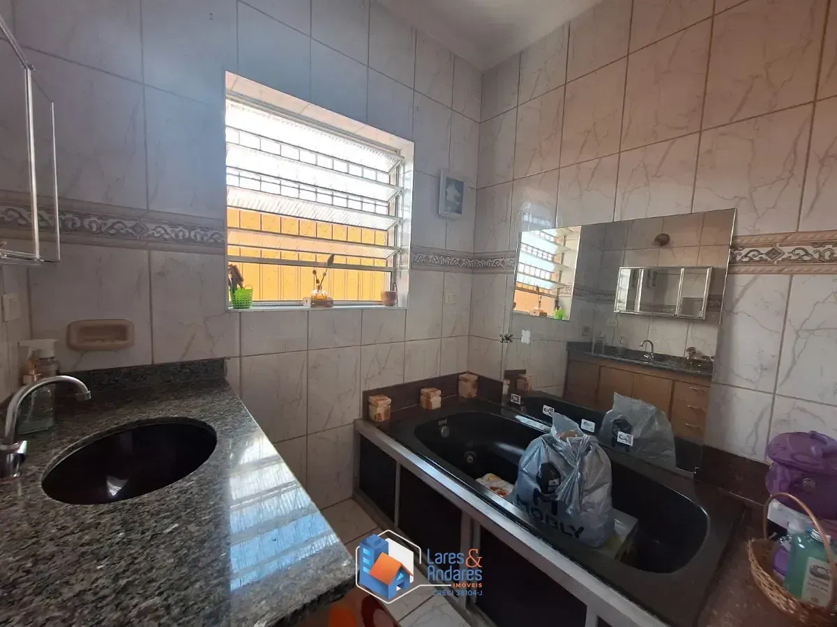 Imagem Sobrado para venda em Itaberaba com 3 quartos, sendo 3 suítes, 500m²