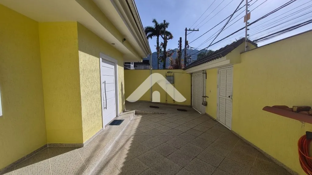 Imagem Casa à venda em Vargem Pequena - 201m², 4 quartos (1 suíte) | Condomínio Paraíso Classe A