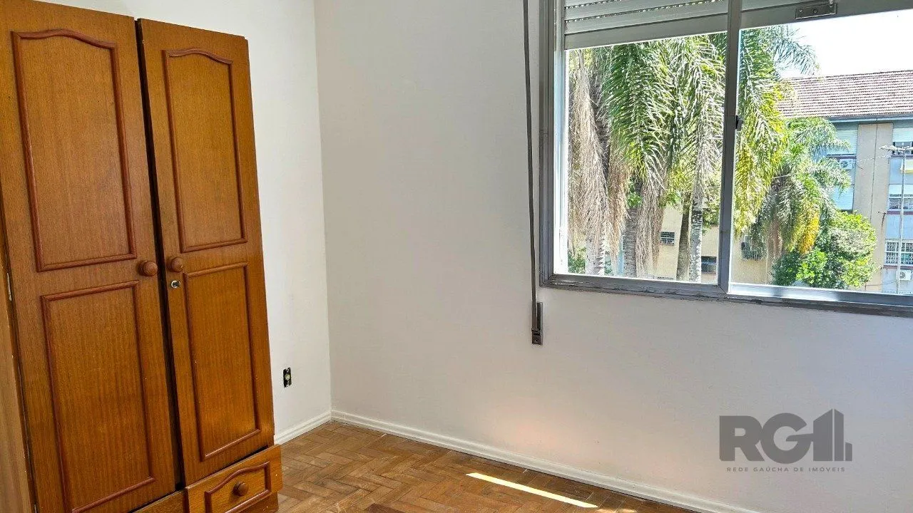 Imagem Apartamento 03 dormitórios no bairro Menino Deus, excelente localização.