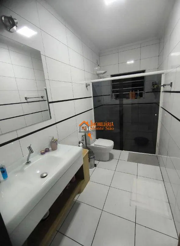 Imagem Sobrado com 3 dormitórios à venda, 356 m² por R$ 970.000 - Jardim Munhoz - Guarulhos/SP