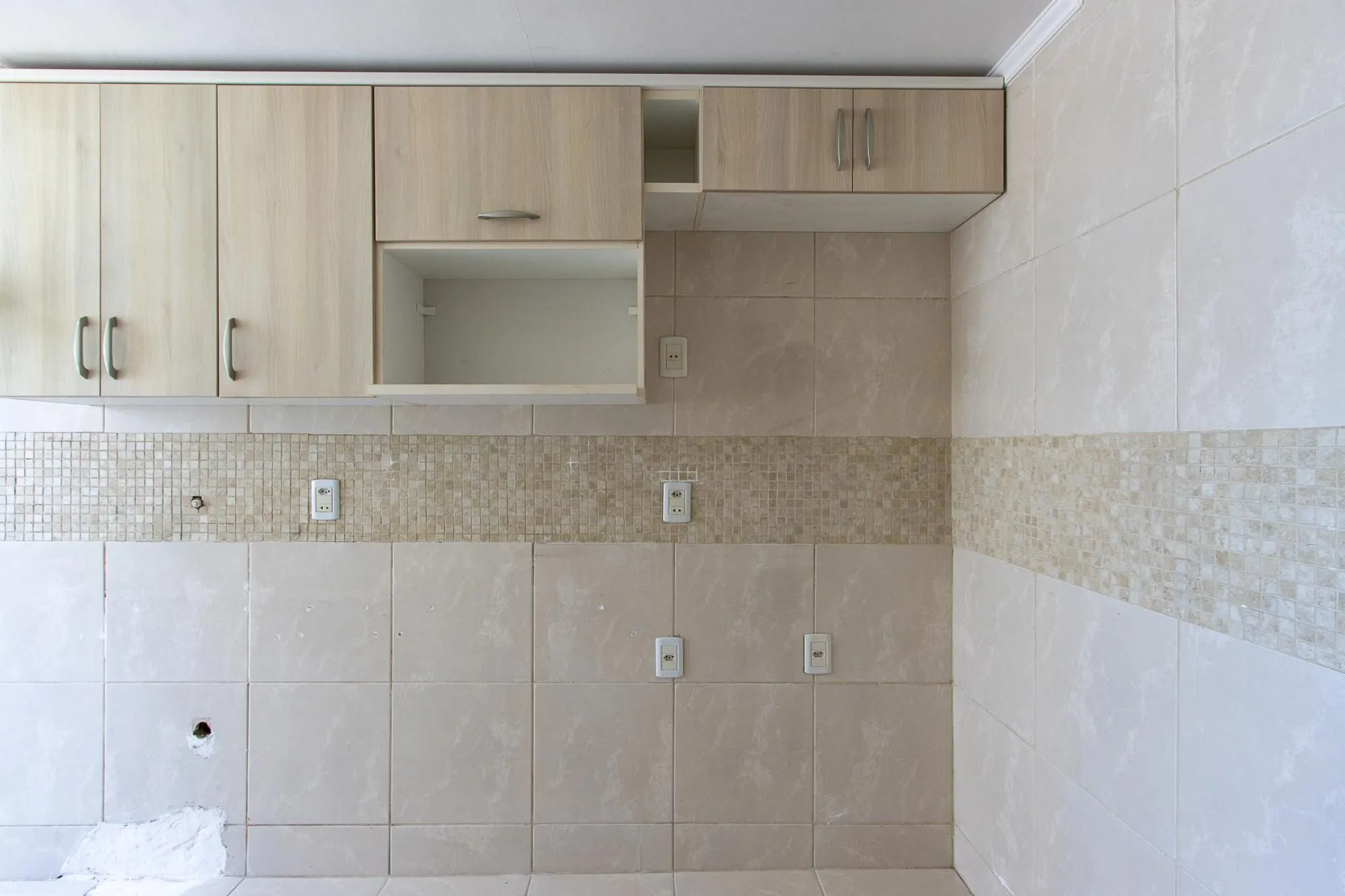 Imagem Excelente Apartamento 2 Dormitórios na Av. Wenceslau Escobar