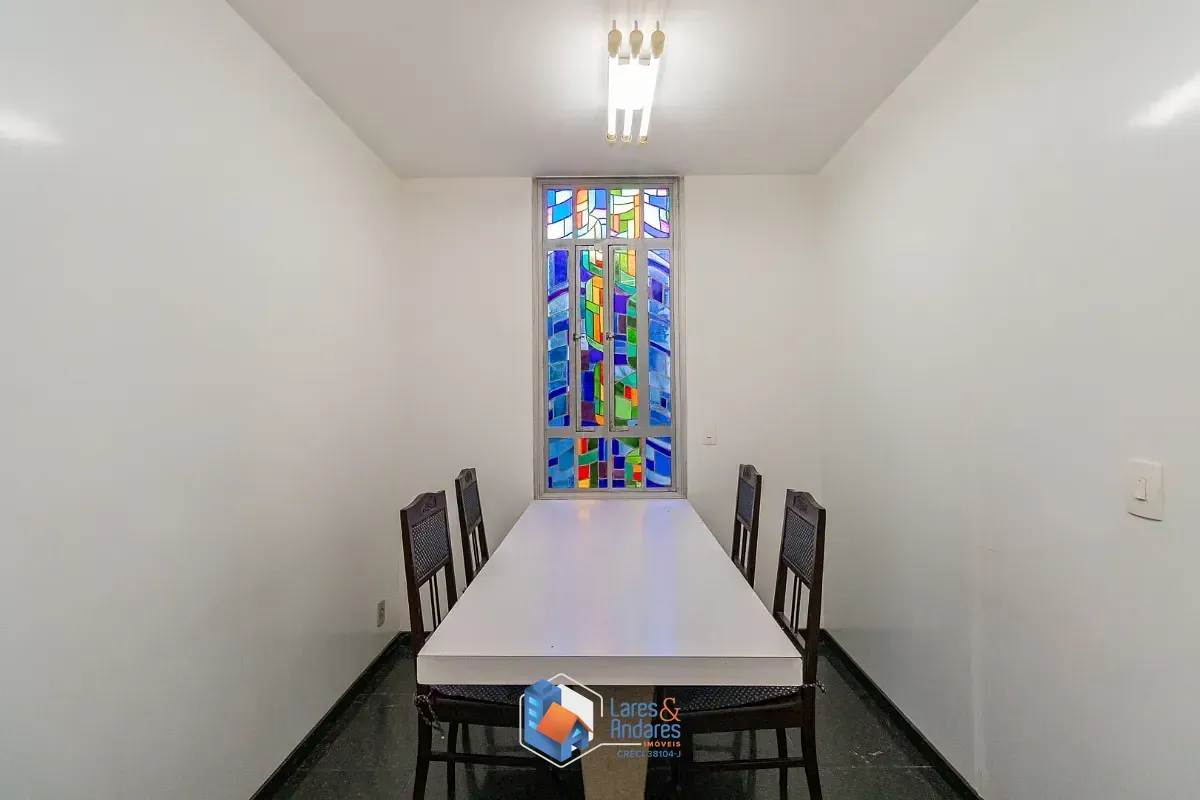 Imagem Casa para venda em Granja Julieta com 3 quartos, sendo 2 suítes, 438m²