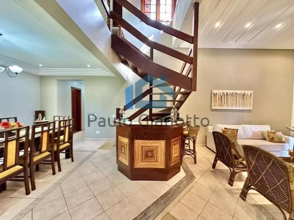 Imagem Casa Alto Padrão à venda no Condomínio Villa Vianna