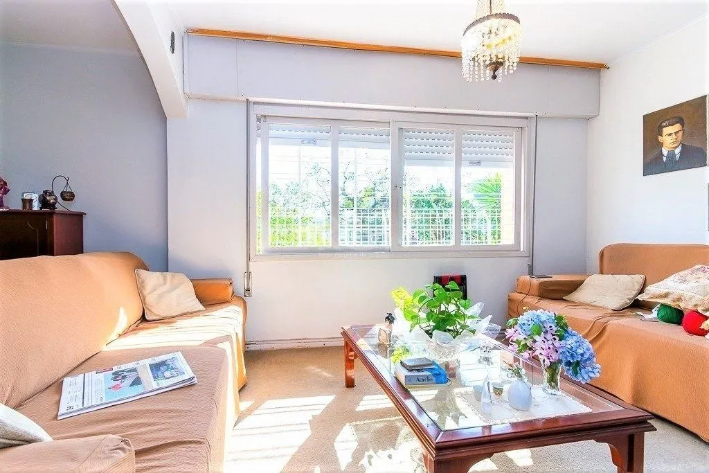 Imagem Casa de 424m² no Bairro Chácara Das Pedras