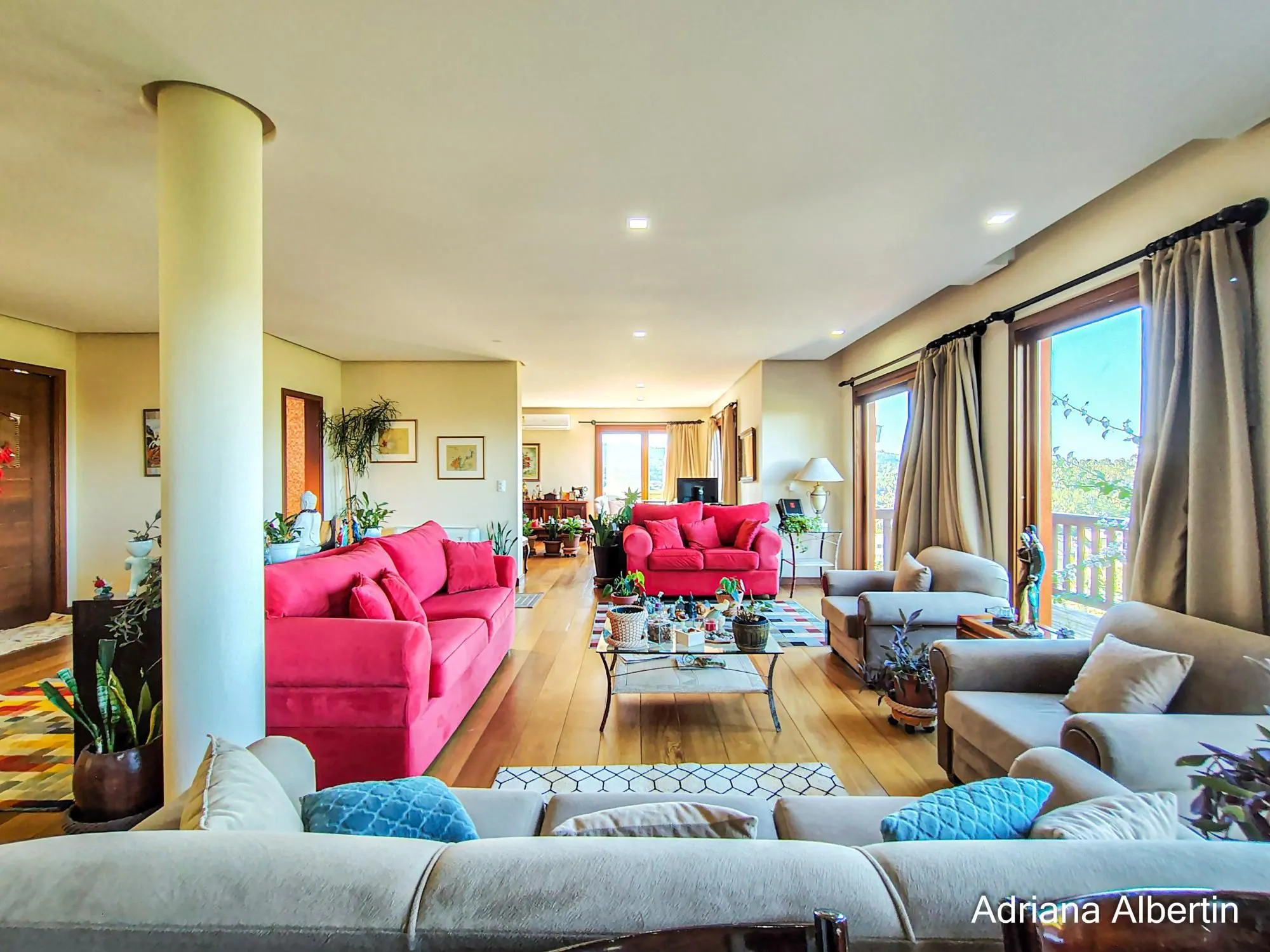 Imagem Casa estilo sítio no Alphaville Porto Alegre | Lago com carpas, pomar e vista permanente para o verde