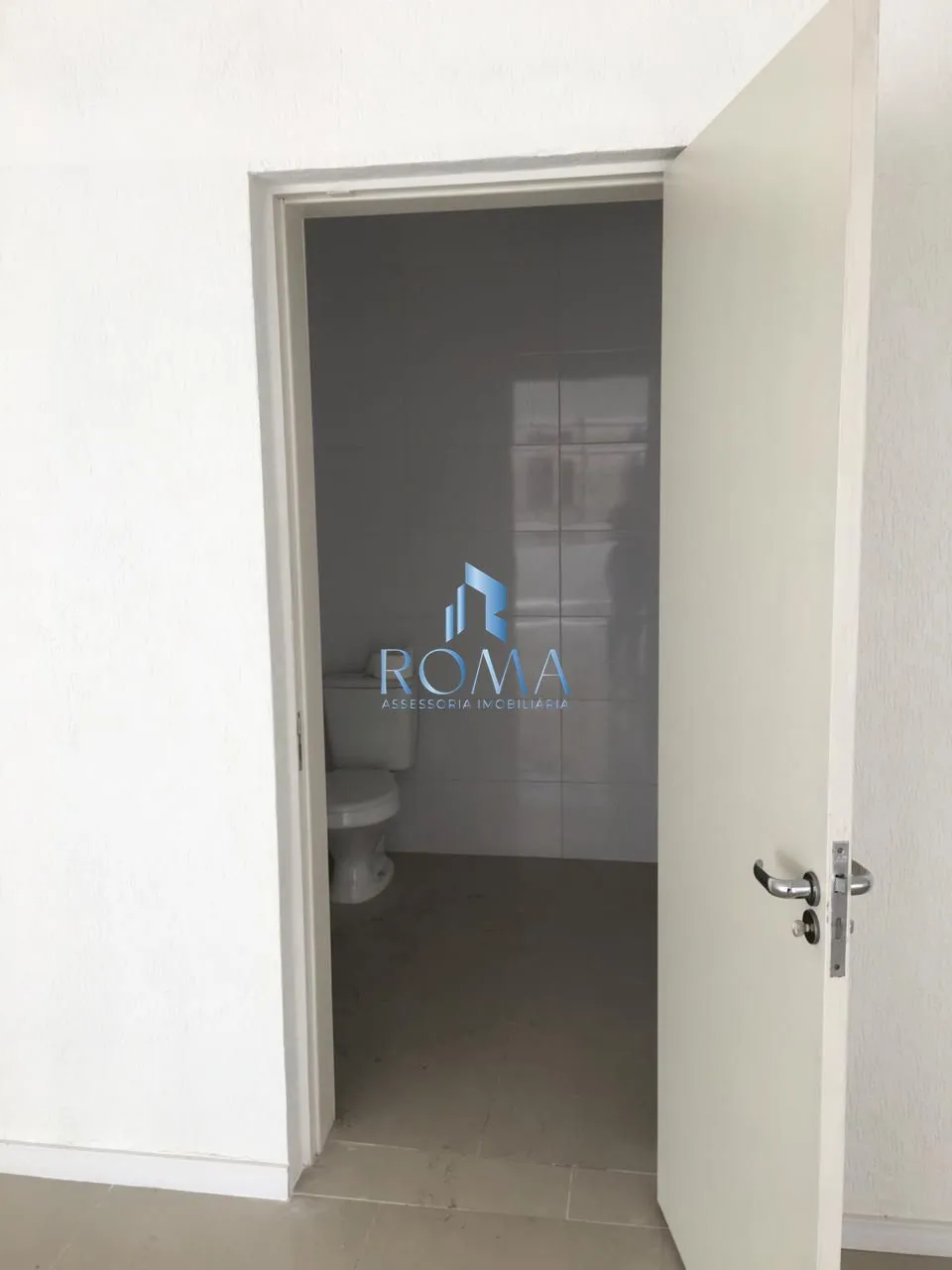 Imagem Se você procura uma sala comercial, ampla, para o seu negócio, temos uma ótima o