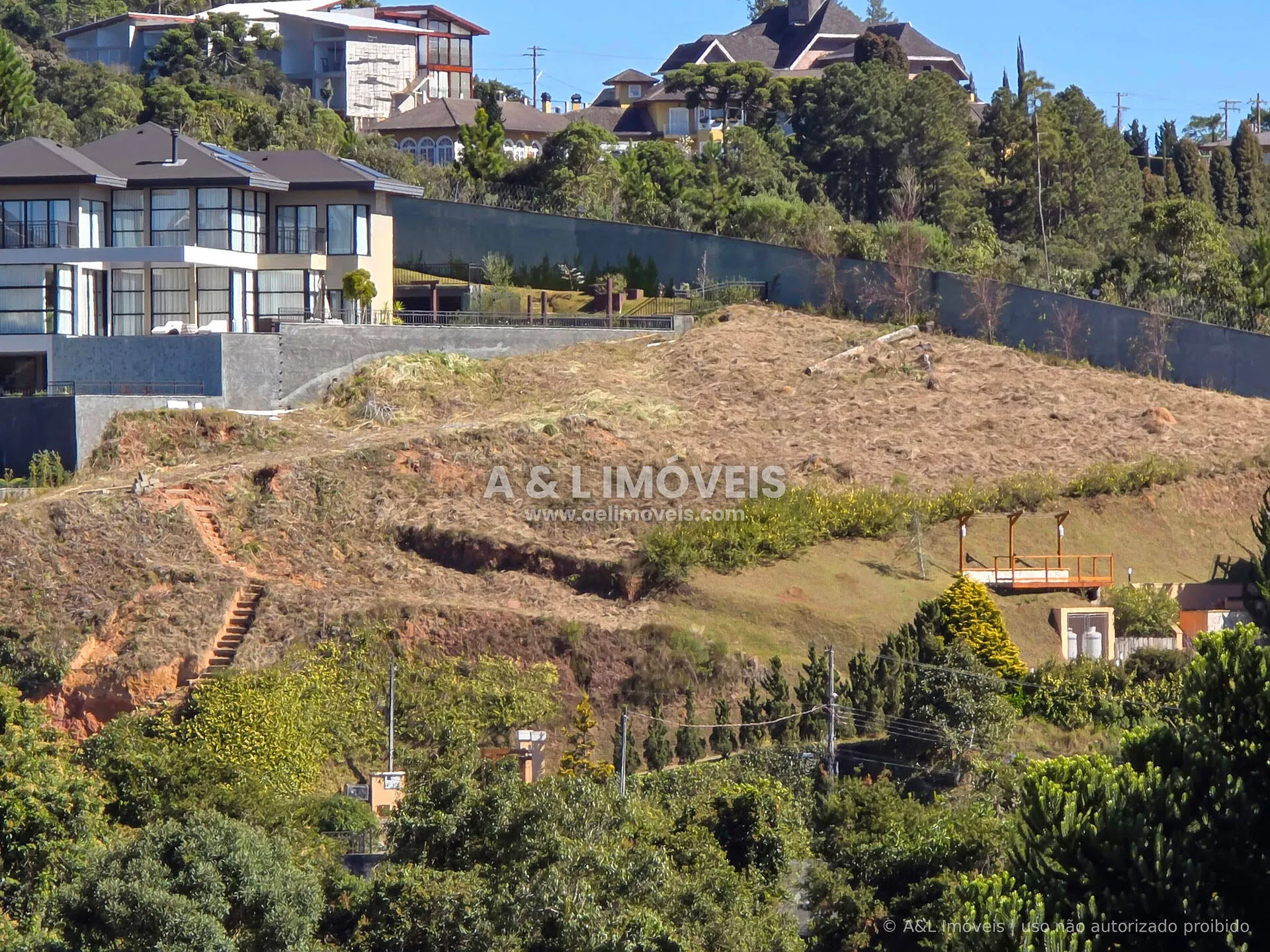 Imagem Terreno no Condomínio Ecológico II com 1.004,01 m², aclive e vista