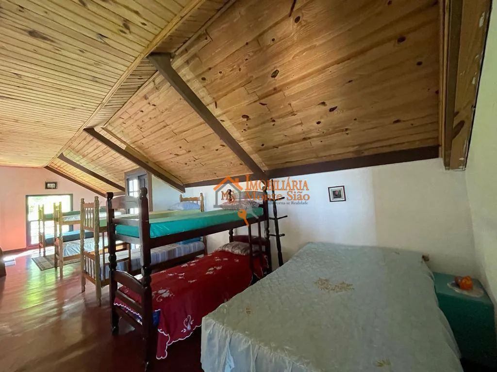 Imagem Sítio com 4 dormitórios à venda, 17297 m² por R$ 1.400.000,00 - Caputera - Arujá/SP