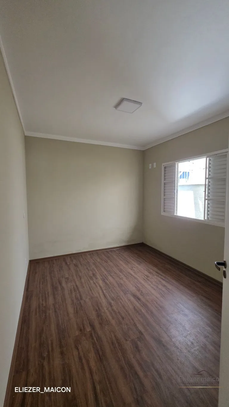 Imagem Casa à Venda com 3 quartos no bairro Jardim das Azaléias, Poços de Caldas - MG
