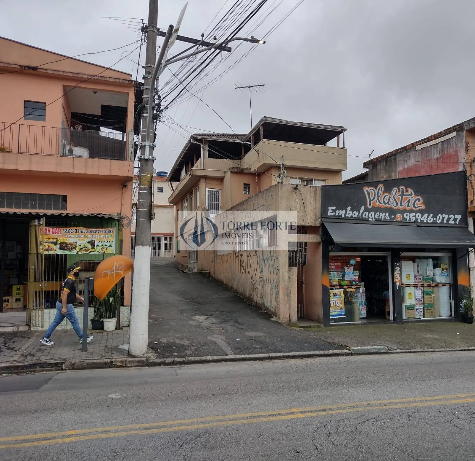 Imagem 4 casas e um salão comercial no Jardim Colorado