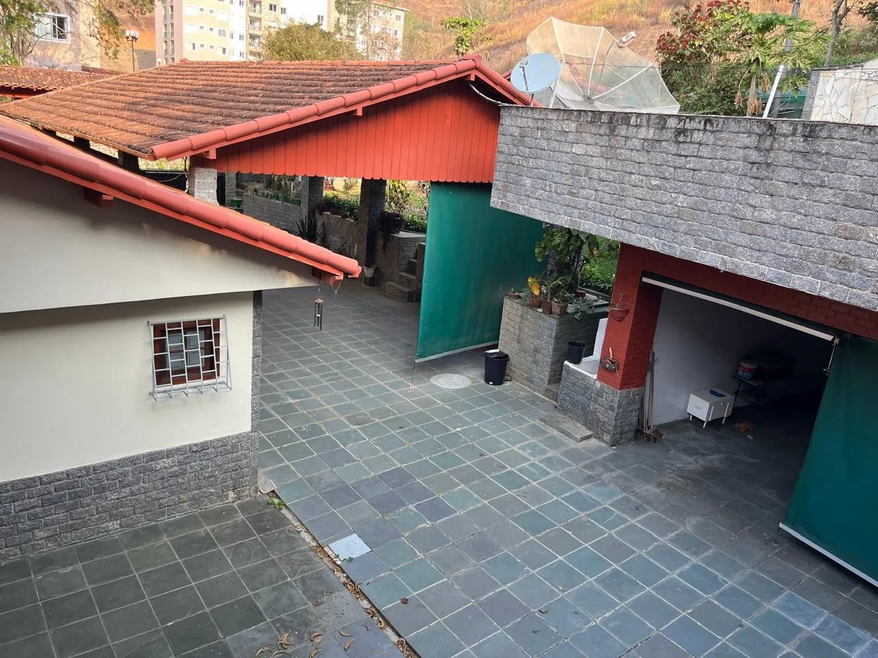 Imagem Casa para Venda em Petrópolis / RJ no bairro Itaipava