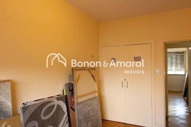 Imagem Apartamento em excelente localizaÃ§Ã£o, com ambientes amplos e acabamentos renovados. O living espaÃ...