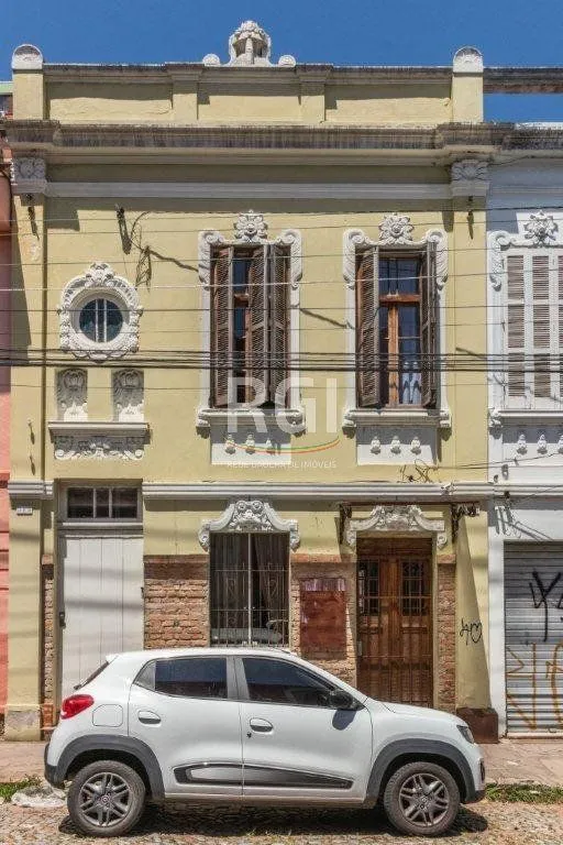 Imagem Casa para Venda - 490m², 3 dormitórios, sendo 1 suites, Floresta