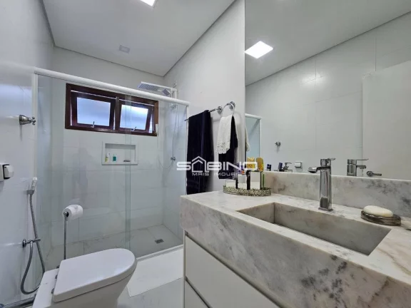 Imagem Casa à venda com 4 dormitórios 2 suítes 275m² de área útil, na Riviera de São Lourenço - Bertioga SP