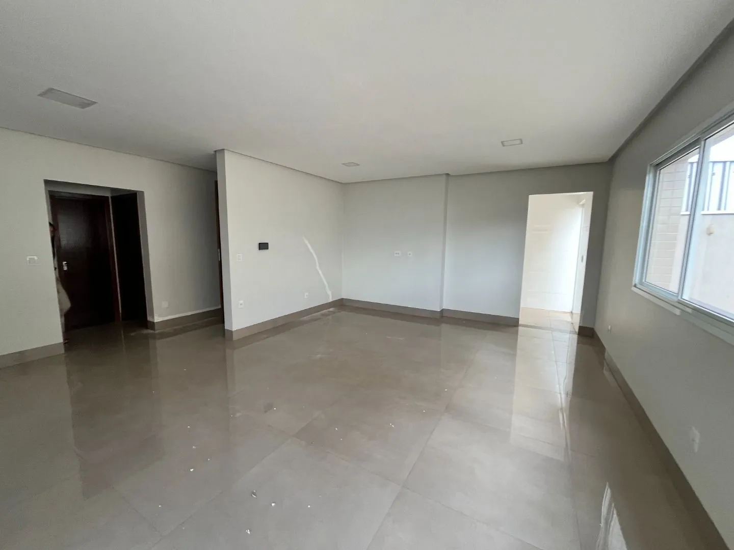 Foto do imóvel Apartamento com 3 dormitórios à venda, 114 m² por R$ 1.100.000,00 - Centro - Patos de Minas/MG