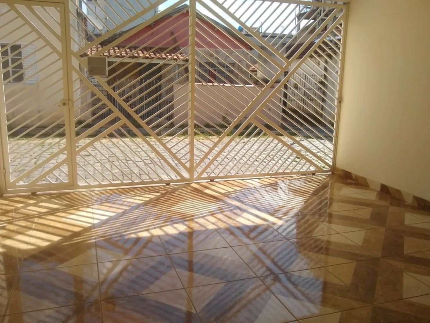 Imagem Sobrado à venda 3 Quartos, 2 Vagas, 110M², Ponte Alta, Aparecida - SP
