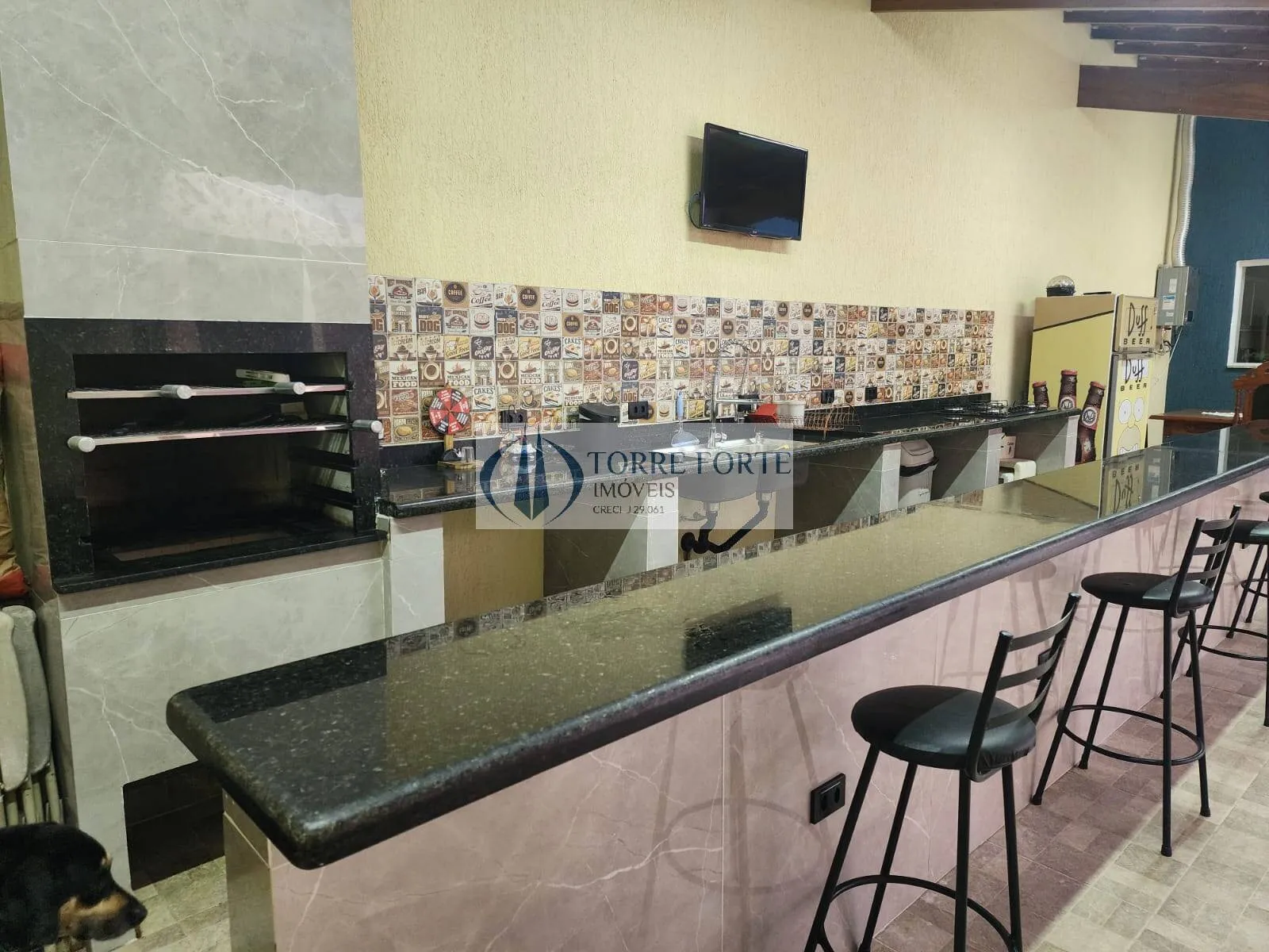 Imagem Sobrado com 3 quartos 2 suites , Picina ,5 vagas no Parque do Carmo.