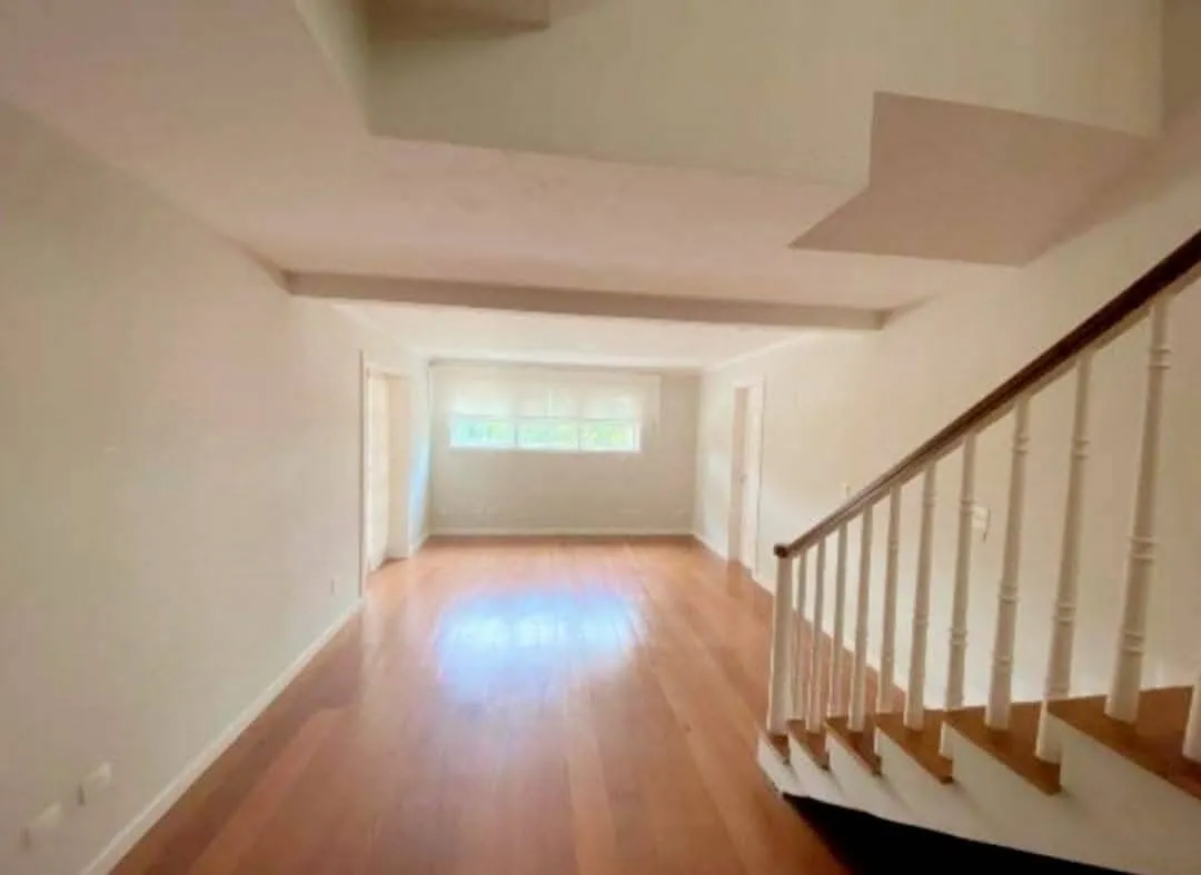 Imagem Casa em Alphaville, Santana de Parnaíba - 3 Dormitórios e Área de Lazer Completa