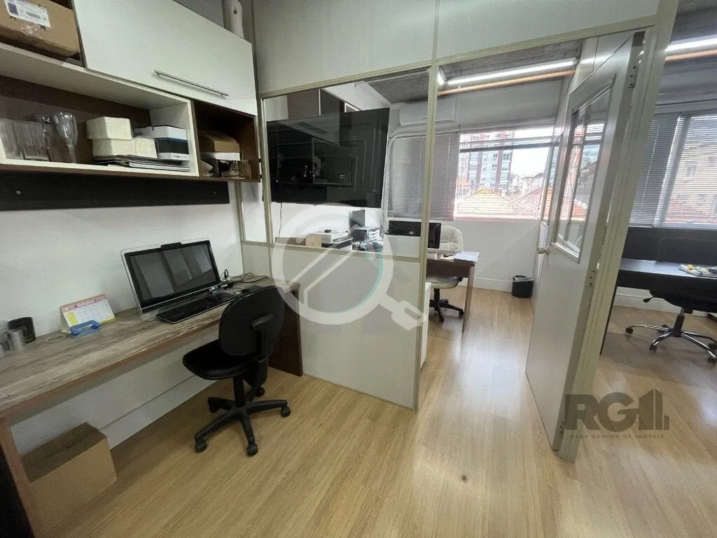 Imagem Sala Comercial Sofisticada em frente ao Parque da Redenção - Bom Fim, Porto Alegre Para quem busca...