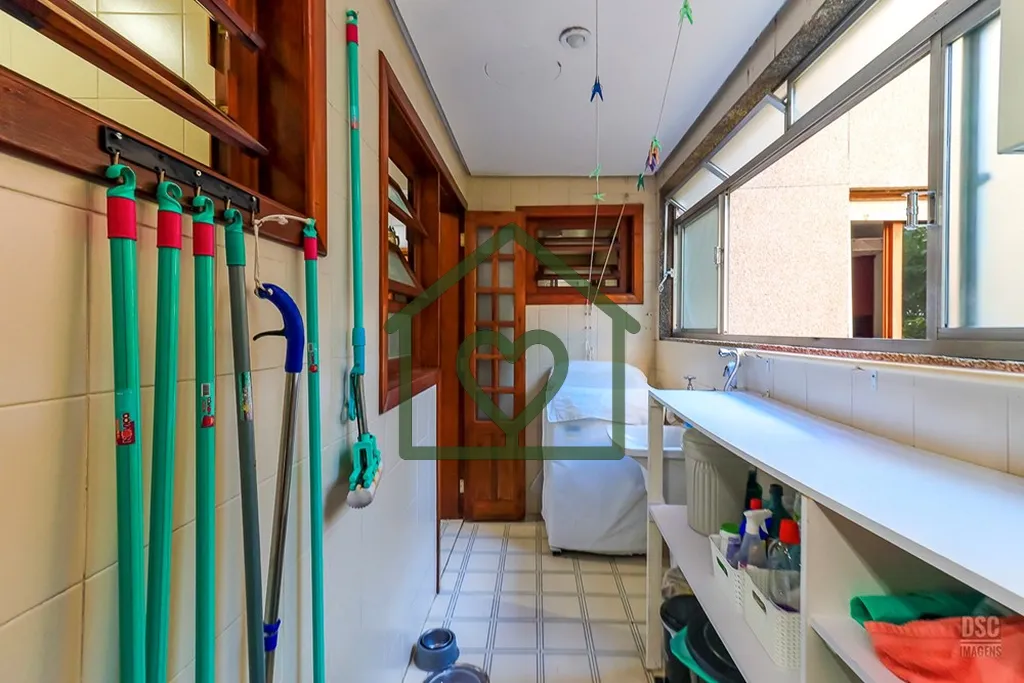Imagem Excelente apartamento Chácara das Pedras, espaçoso 135m² de area privativa, amplo living com saca...