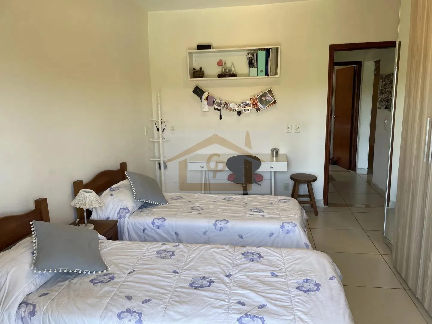 Imagem Casa em Condomínio, 3 quartos (1 suíte) 4 vagas