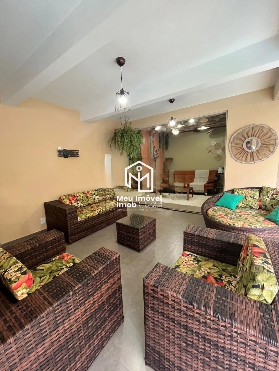 Imagem CASA 5 Quartos 3 Suíte 4 Vaga 330m² QNG 05 Taguatinga