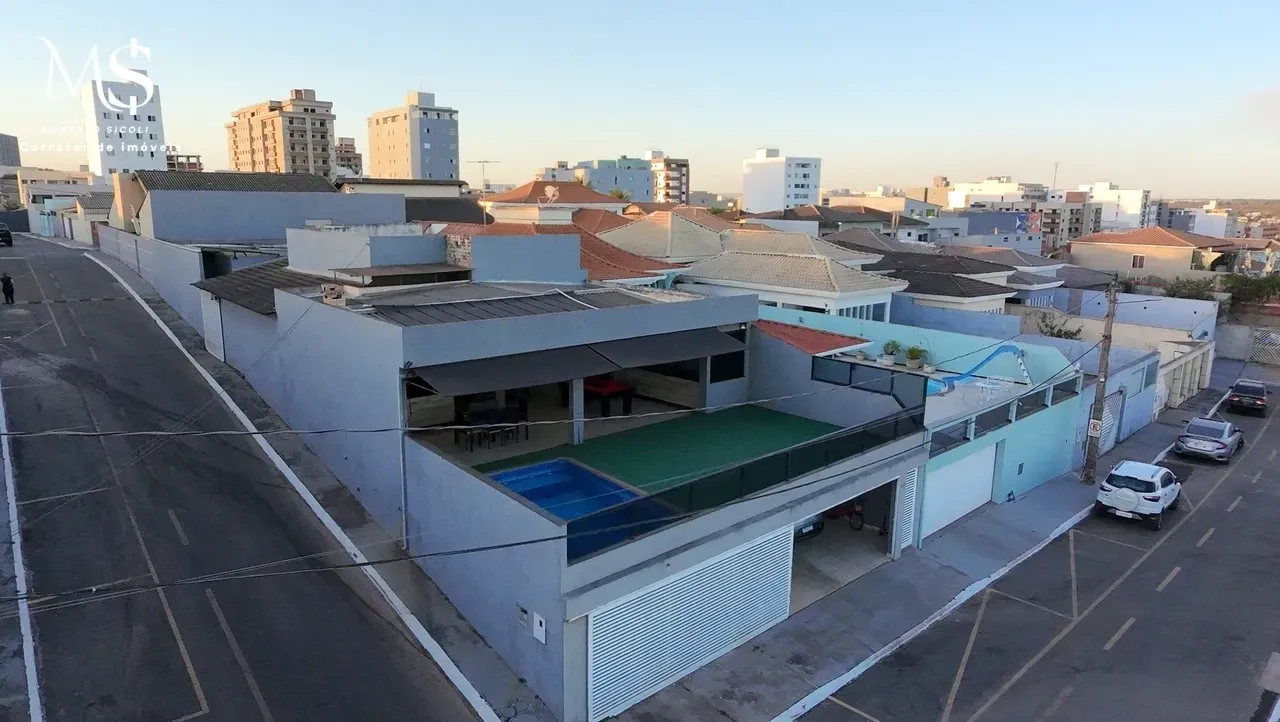 Foto do imóvel Casa de Condomínio com 5 Quartos à Venda, 440 m² em Setor Habitacional Vicente Pires - Brasília