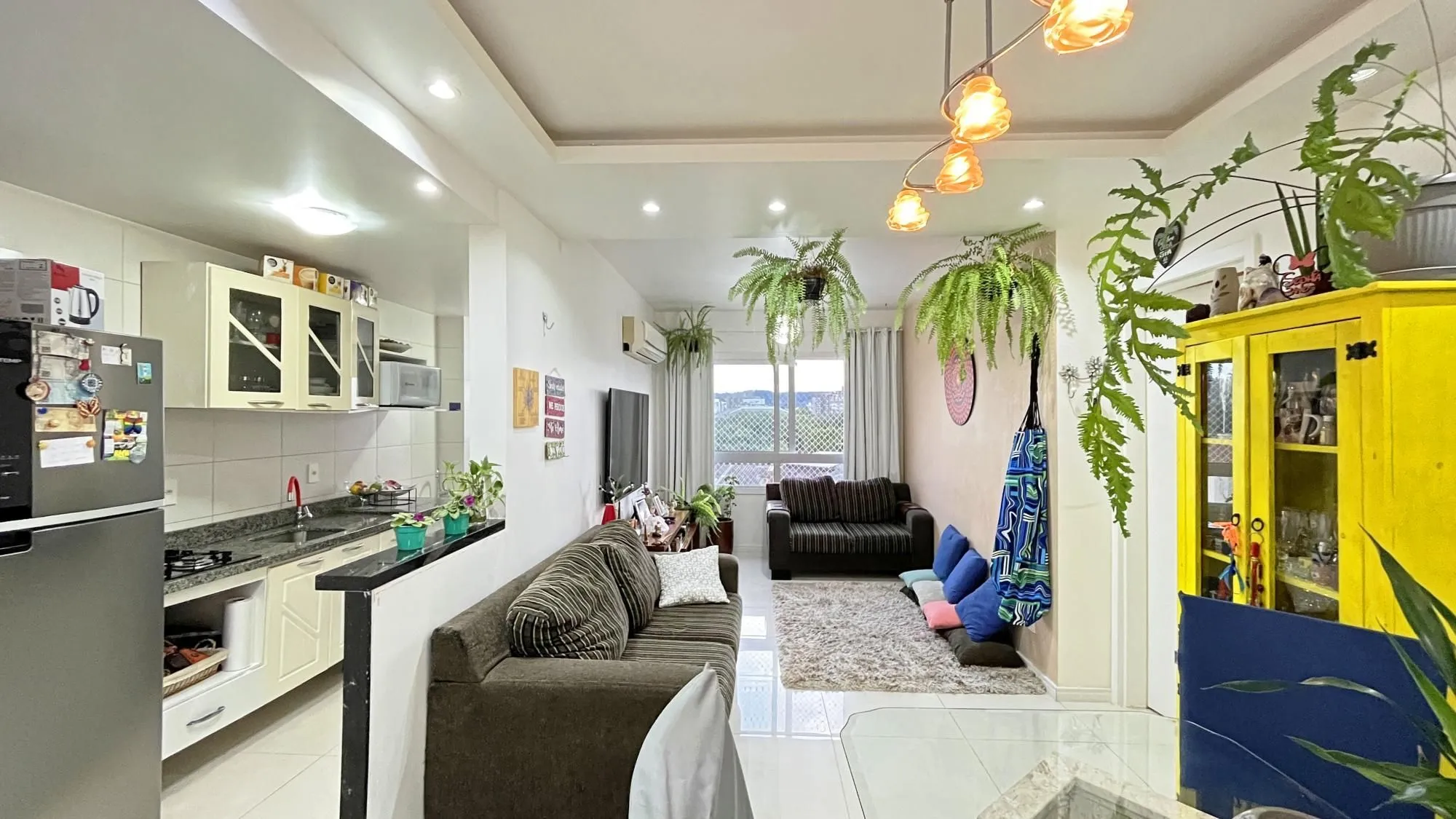 Imagem Apartamento 82m² - três dormitórios, suíte, duas vagas de garagem