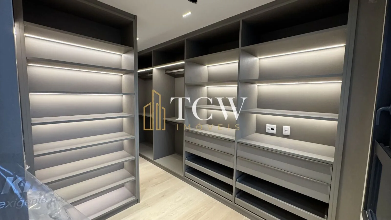 Imagem Apartamento à Venda no Brooklin | 3 Suítes | 201 m² | 3 Vagas | São Paulo/SP