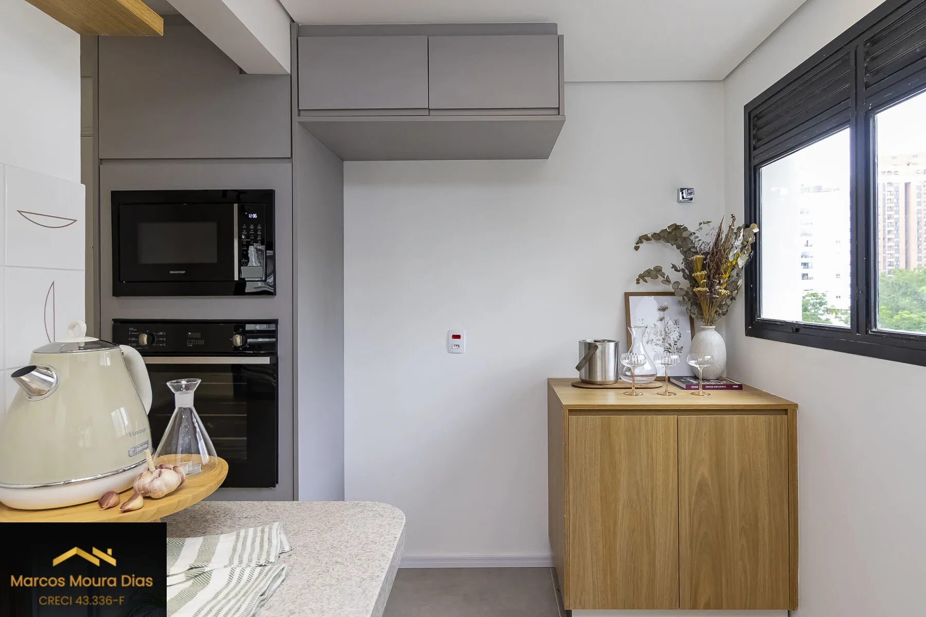 Imagem Apartamento 3 Dormitórios 1 Suíte 2 Vagas na Vila Olímpia Reformado