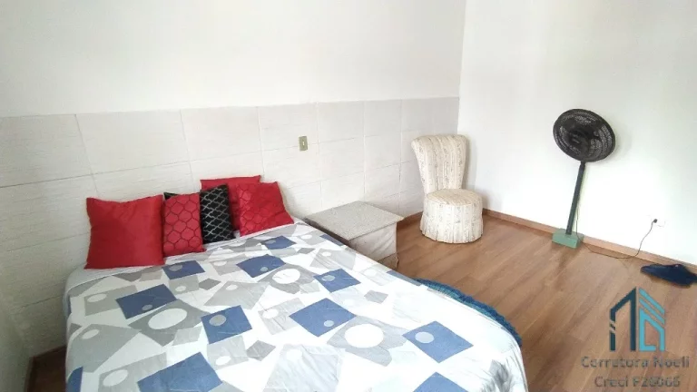 Imagem (PERMUTA) Casa a venda, 03 quartos c/suíte, ático, com amplo espaço nos fundos, no Campo Pequeno em Colombo PR