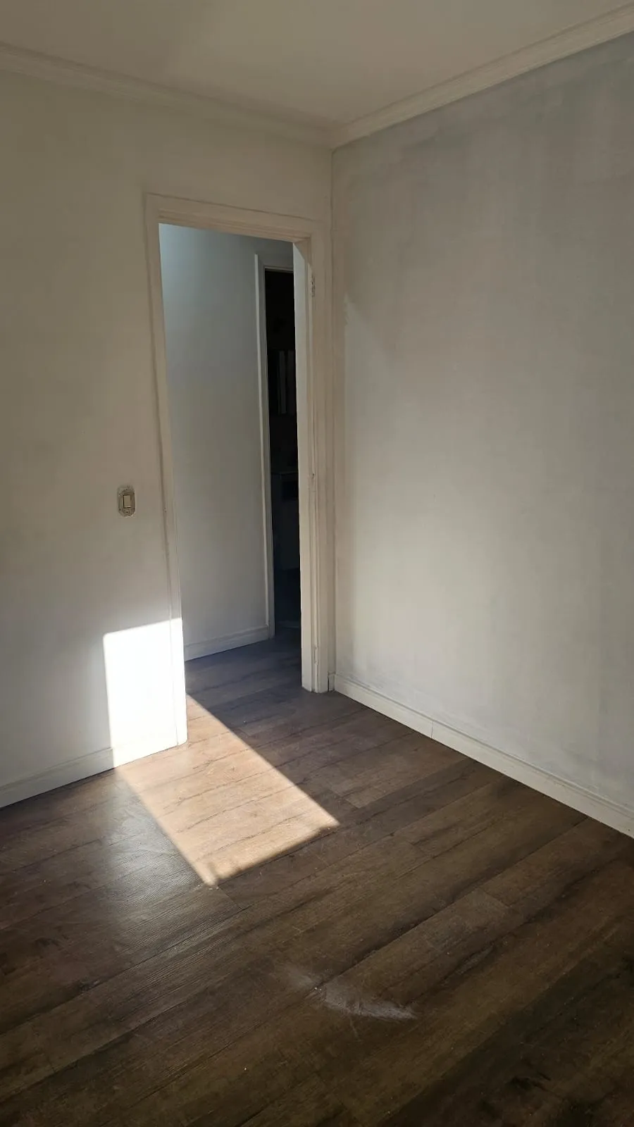 Imagem VENDO LINDO APTO DE 02 DORMIRÓRIOS NO CONJUNTO RESIDENCIAL INGAÍ - SP!
