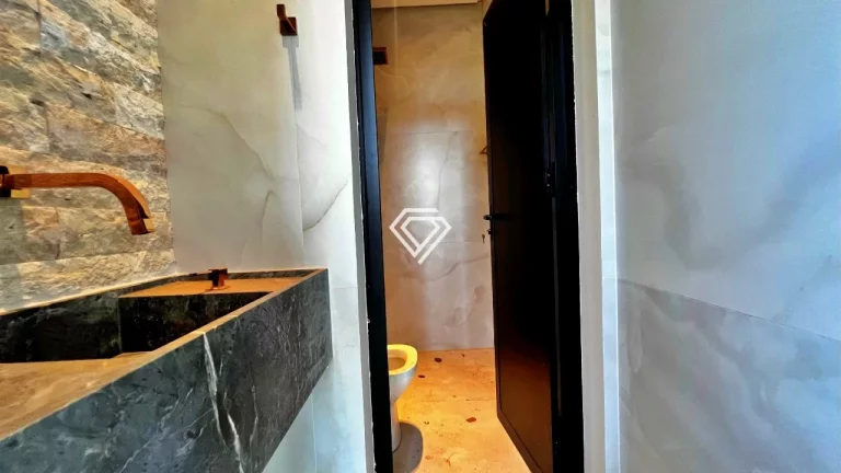 Imagem Casa 3 Suítes, + Escritório, 240 m² c/ lazer à venda no Condomínio Caribe