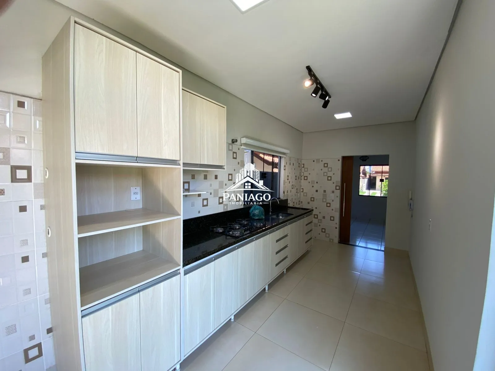 Imagem Casa à Venda no Condomínio Juliana em Várzea Grande - 3 Quartos e Energia Solar