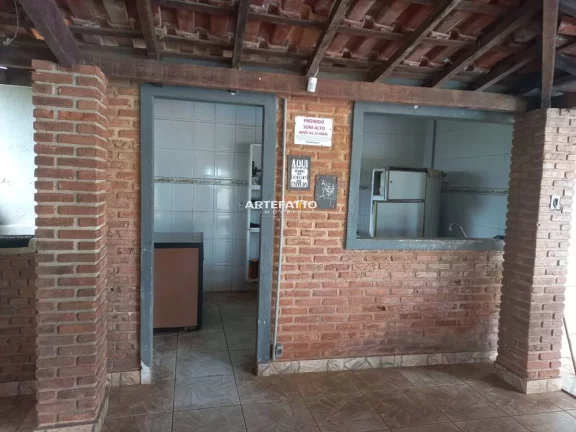 Imagem Chácara à venda em Franca, Centro, com 8 quartos, 521m2