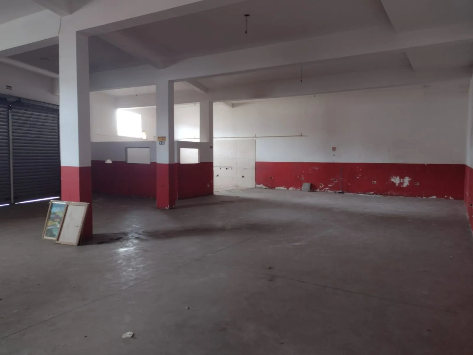 Imagem Galpão de Esquina com 222,50m² Localizado no JD Copaiba