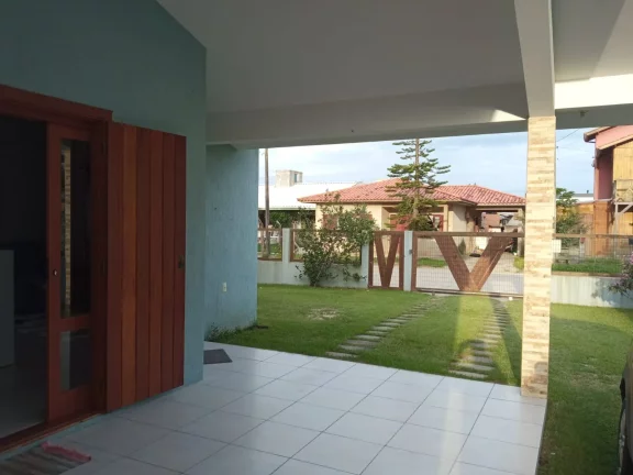 Imagem Linda Casa à venda no Bairro Areias de Palhocinha em Garopaba-SC! Oportunidade!!