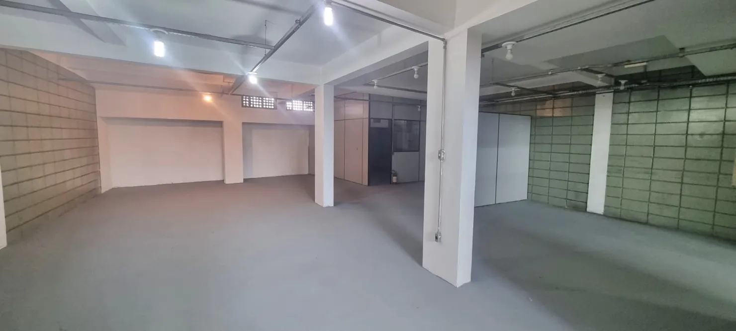 Imagem Prédio Comercial Completo com 3 Pisos, Elevador, Acesso Facilitado e Localização Estratégica para Seu Negócio