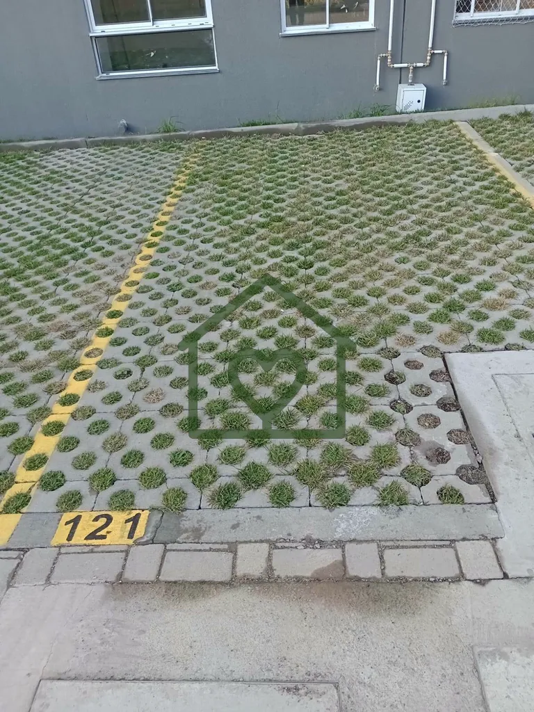 Imagem Vende ótimo apartamento NOVO com 2 dormitório, mobiliado, no sexto andar com uma vaga privativa e ...