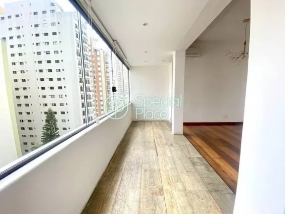 Imagem Cobertura reformada em Higienópolis. São 115m² de área privativa, 2 dormitórios ( 1 suíte) e 1...