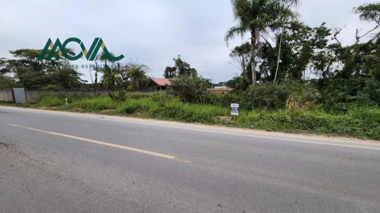 Imagem "Terreno Exclusivo de 450m² a 50 Metros do Mar no Balneário Rosa dos Ventos"