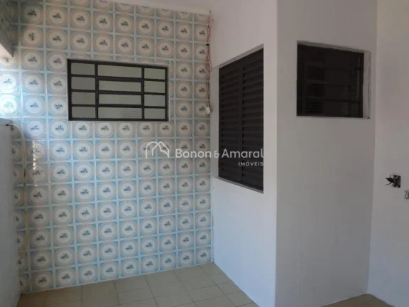 Imagem Casa Vila Nogueira,Campinas. com 3 quartos, sala 2 ambientes, Wc com blindex.
ótima localização