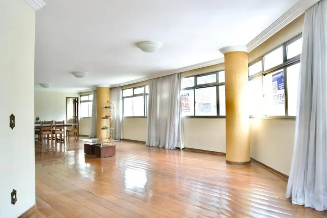 Imagem Apartamento à Venda em Lourdes | Em Frente à Praça da Assembleia |4 Quartos
