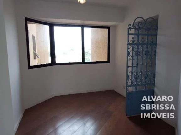 Imagem Apartamento com 4 vagas, 4 dormitórios sendo 2 suítes, todos com armários, portas balcões, venezianas automáticas e lindas vistas. 287m2. 1 por andar