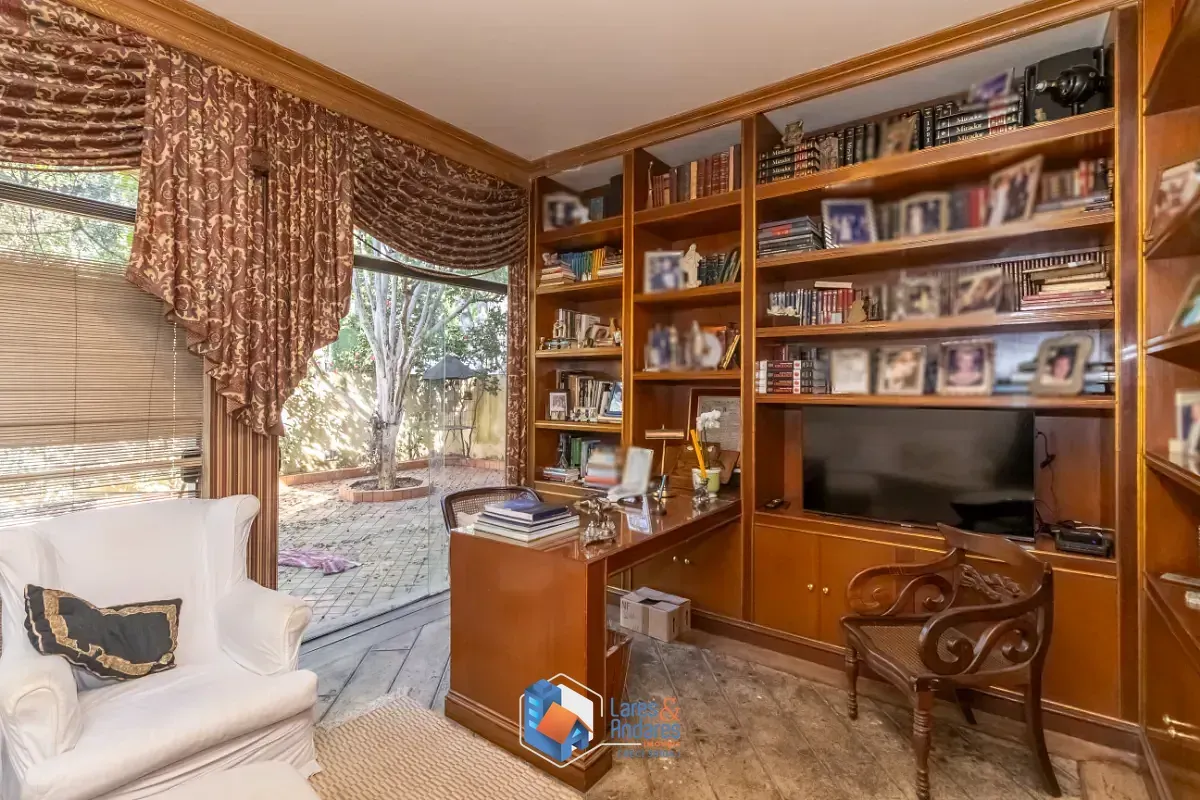 Imagem Casa para venda em Jardim Guedala com 5 quartos, sendo 2 suítes, 447m²