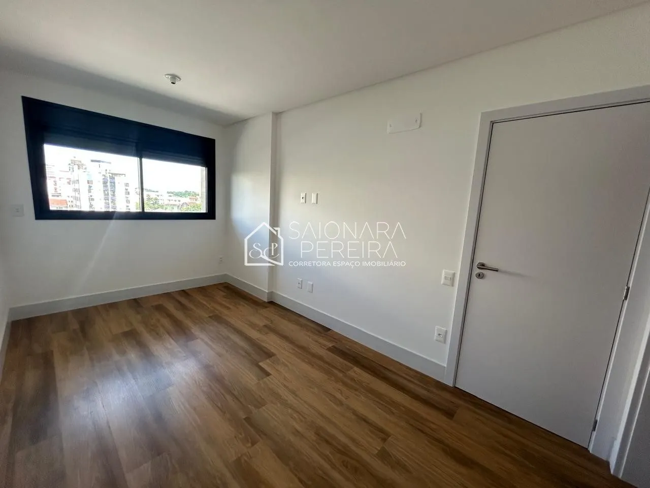 Imagem D/MYS APARTAMENTO COM 3 SUÍTES - ESTREITO - FLORIANÓPOLIS