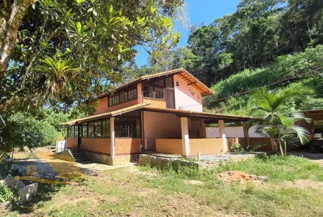 Foto do imóvel Vendo Linda Chácara com 40 Mil Mts² Próximo ao centro de Friburgo em Rua Aracruz