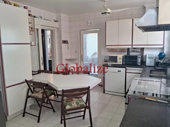 Imagem Lindo apartamento confortável de frente para a praia no bairro do José Menino em Santos-SP (próximo a divisa com São Vicente) por R$ 1.600.000,00
